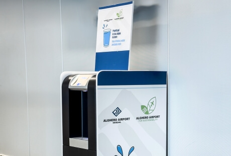Erogatore di acqua potabile gratuita all’aeroporto di Alghero